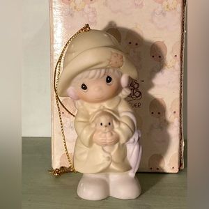 Precious Moments “An Event for All Seasons” 1993 Vintage All-Season Ornament